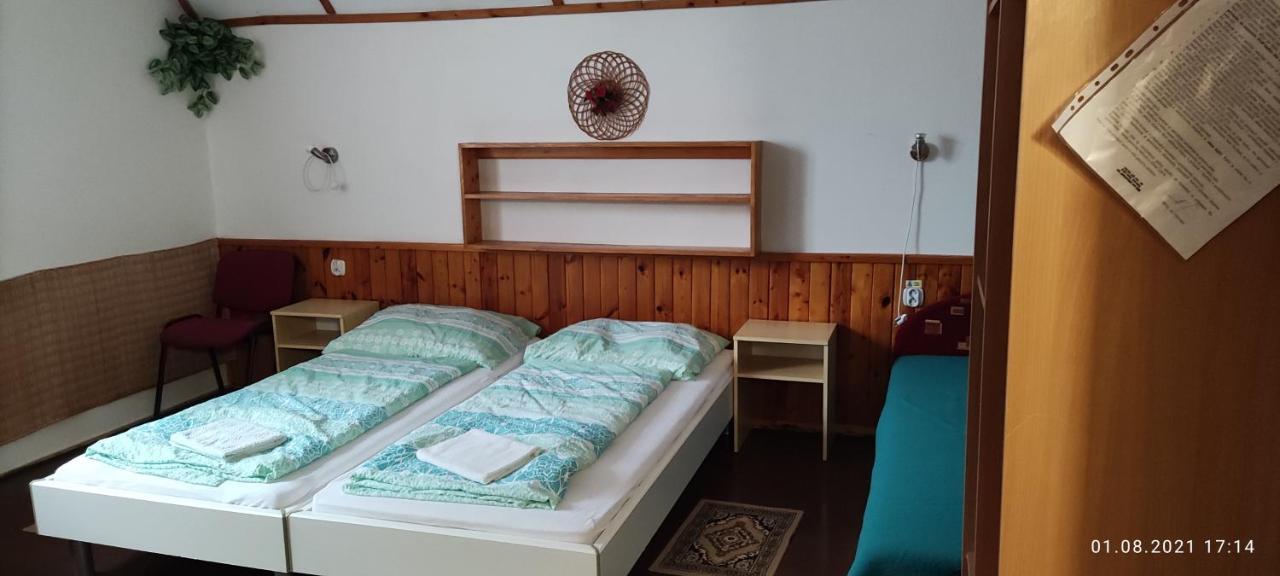 Ubytovanie 184, Bed And Braekfast 184 Stara Lesna Exterior photo